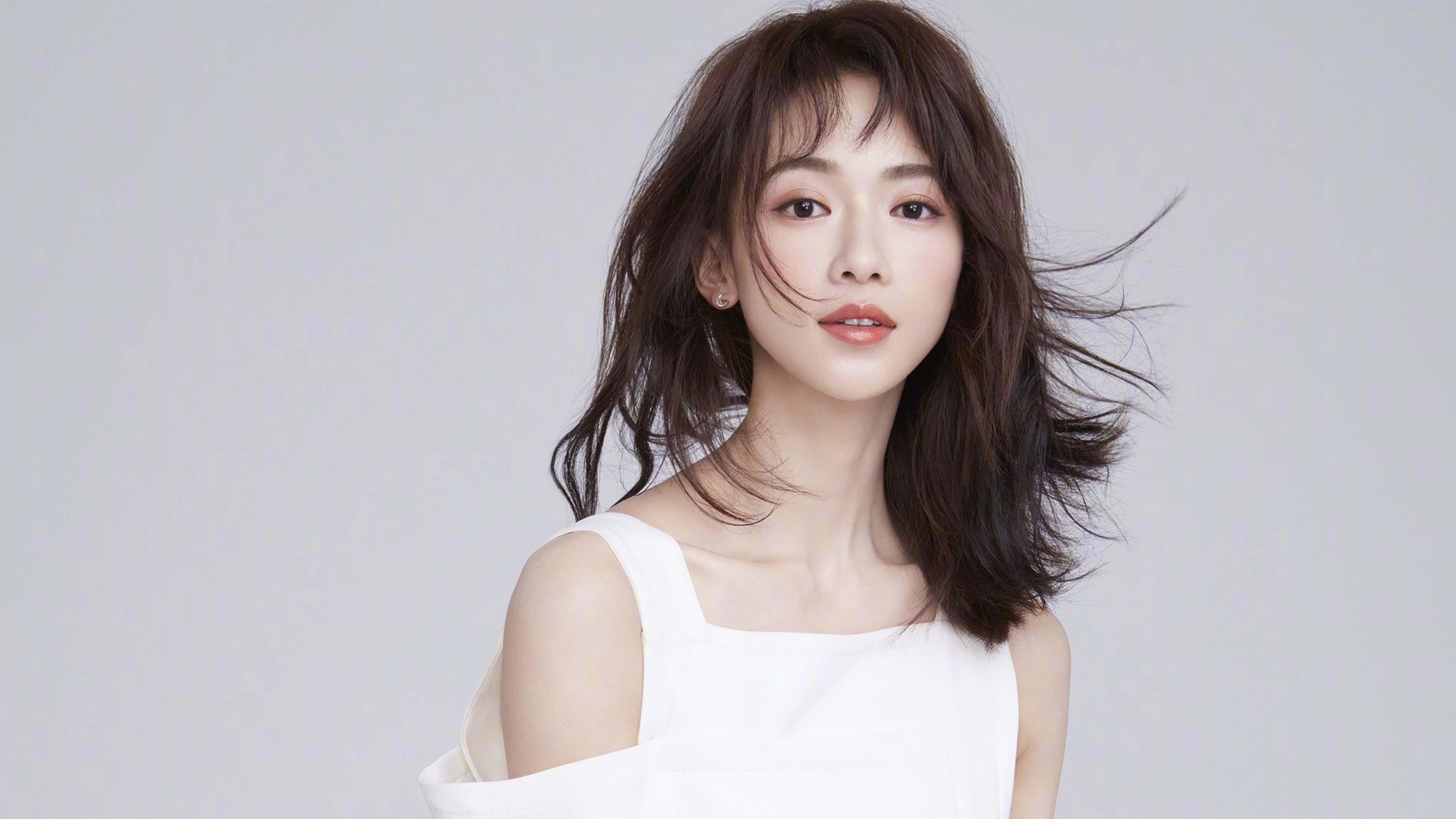 _跑者之战:硬地、草地、红土,体验不同场地的技术比拼_,跑者zone